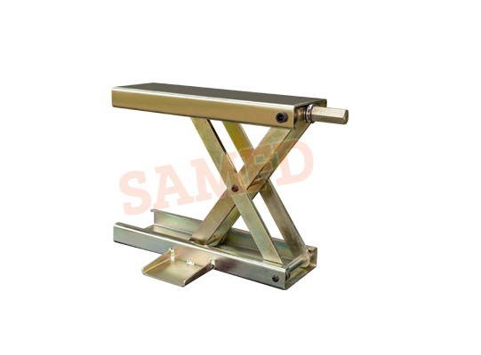 CENTER hand-operated jack - optional